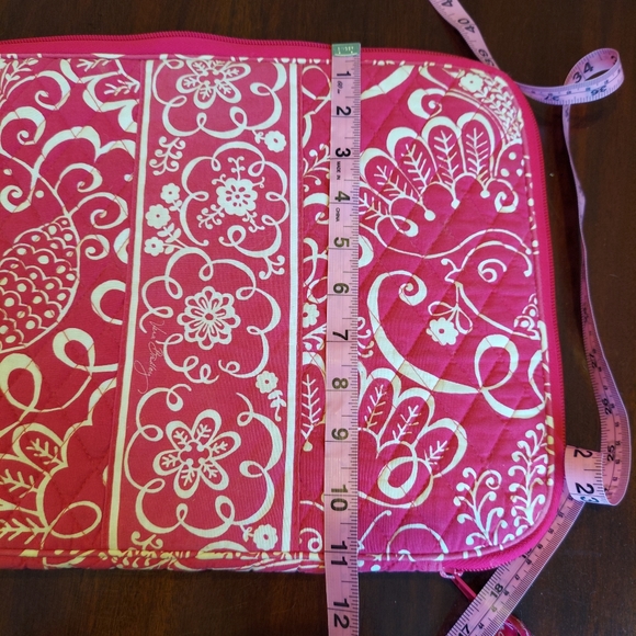 Vera Bradley Pink Print Laptop Carry Cover - Picture 12 of 14